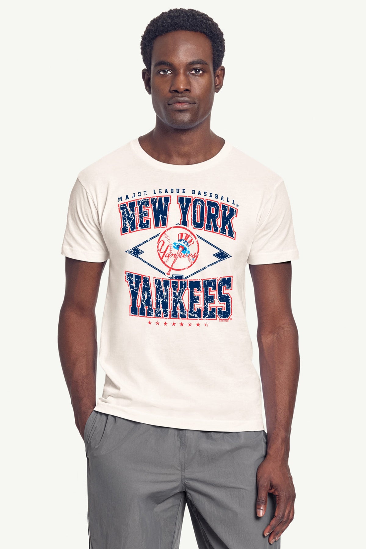 Starter MENS NEW YORK YANKEES DISTRESSED COOPERSTOWN DIAMOND SHORT SLEEVE T SHIRT