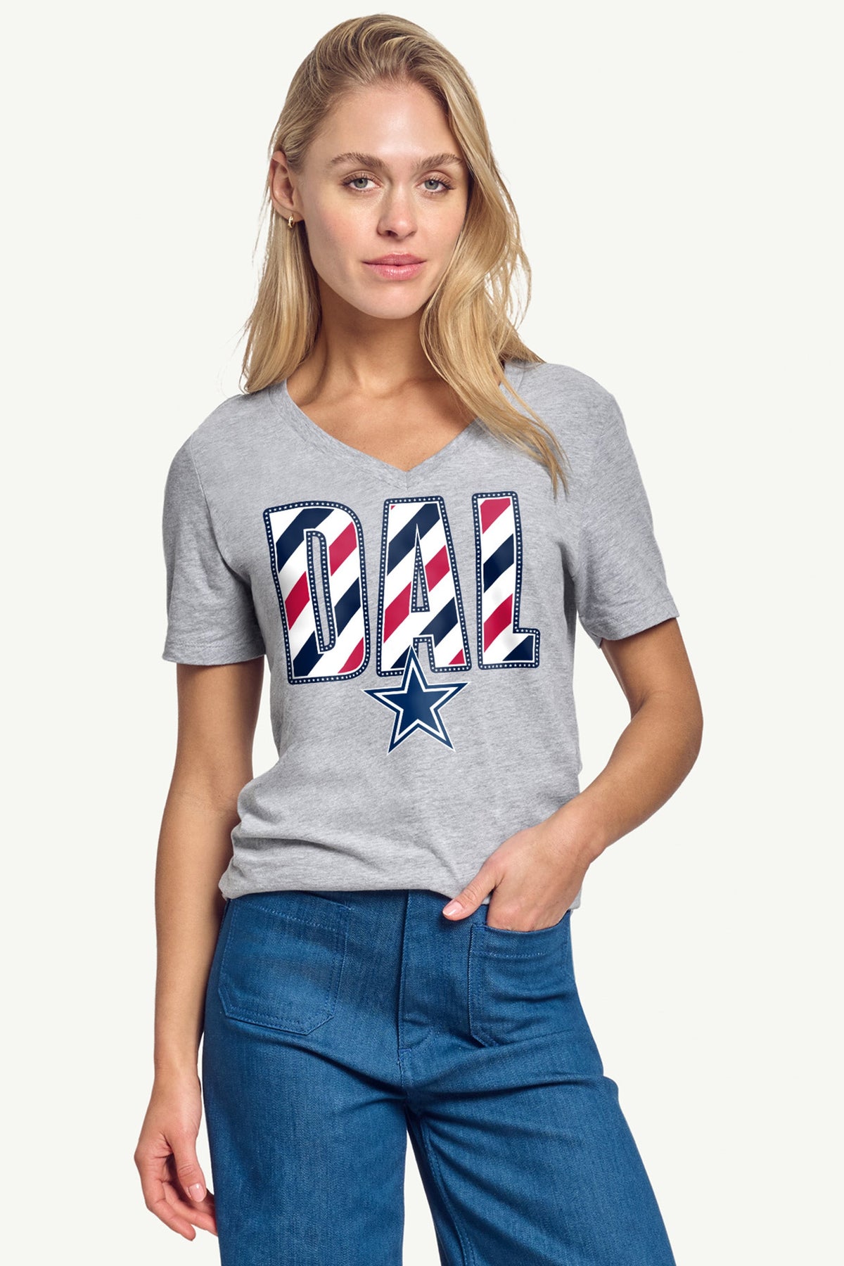 Starter WOMENS DALLAS COWBOYS STARS AND STRIPES V NECK T SHIRT