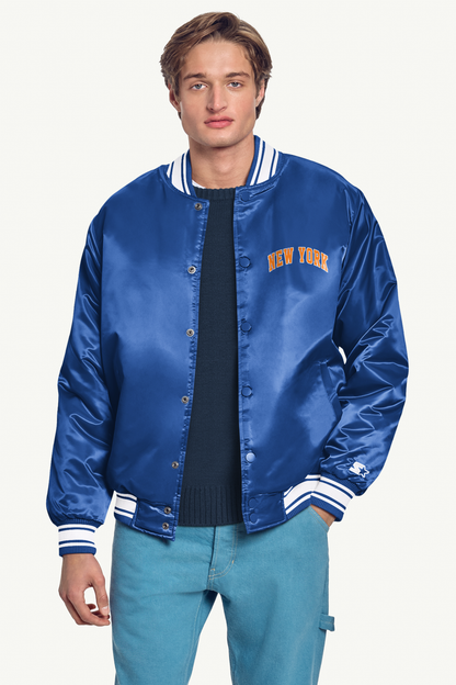 Starter MENS NEW YORK KNICKS PRINTED GRAPHIC SATIN VARSITY JACKET