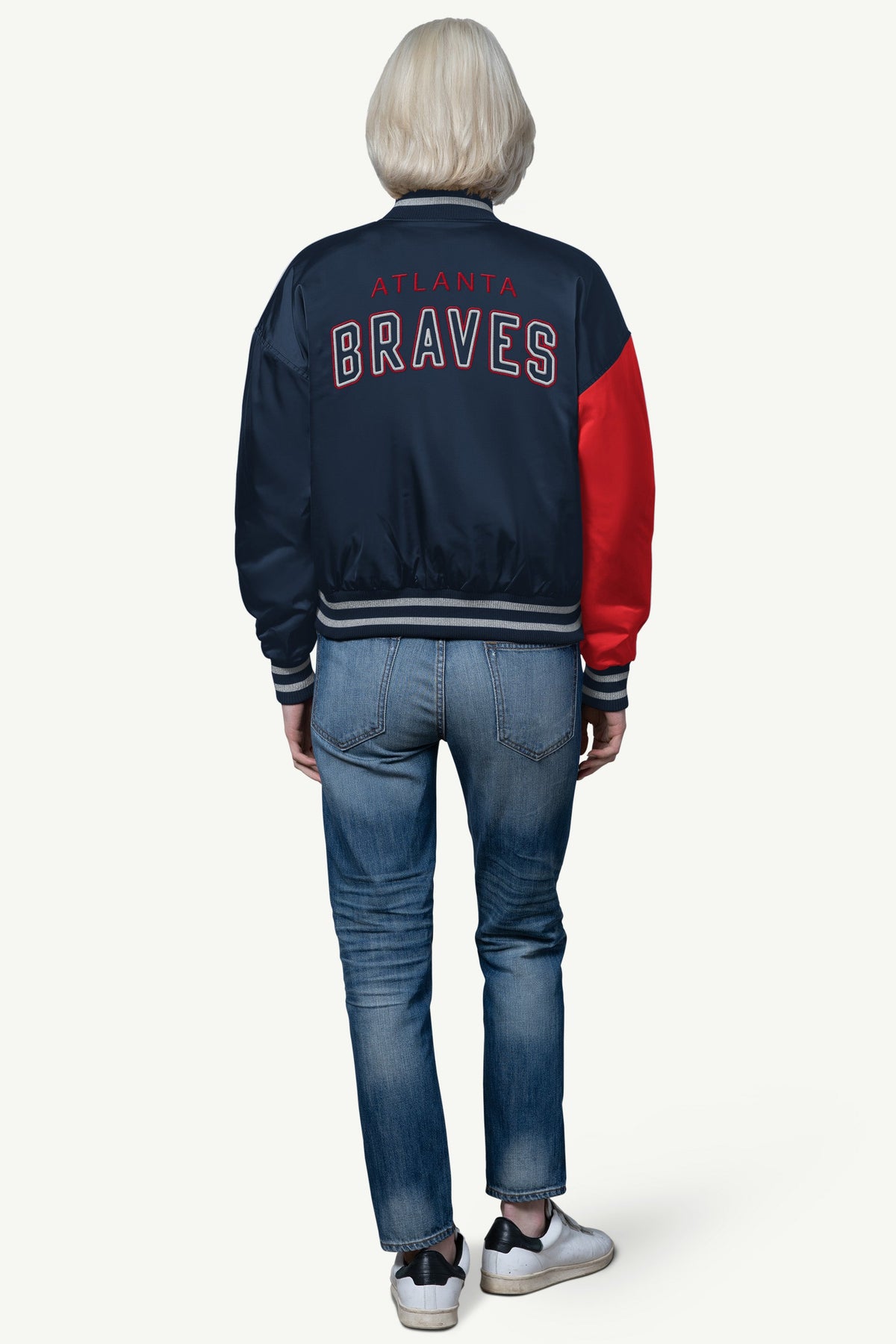 Starter WOMENS ATLANTA BRAVES OFFSIDE SATIN VARSITY JACKET