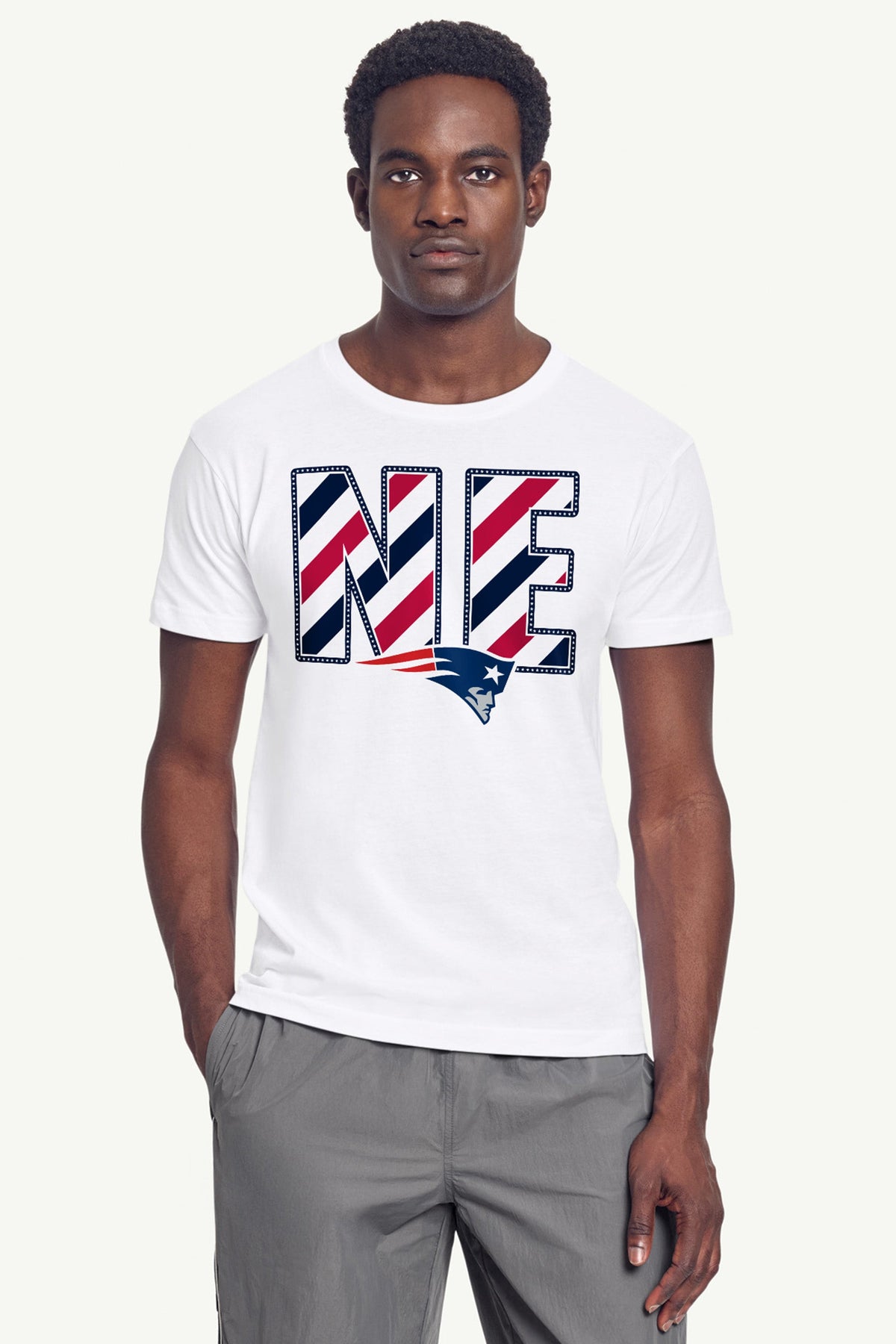 Starter MENS NEW ENGLAND PATRIOTS STARS AND STRIPES T SHIRT